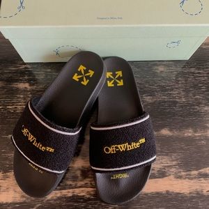 Brand new Off-white Women’s flip flops